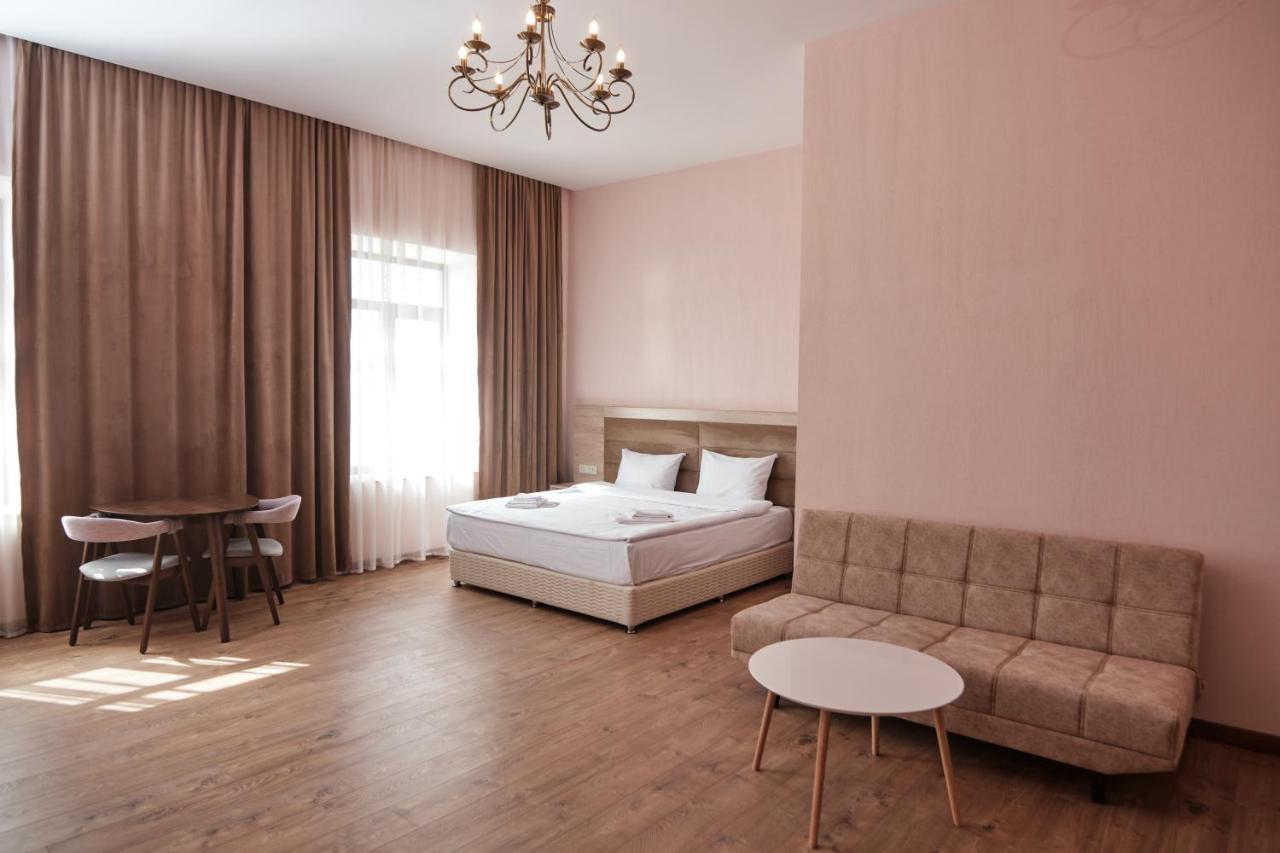 Kuma Hotel Gyumri Exterior photo