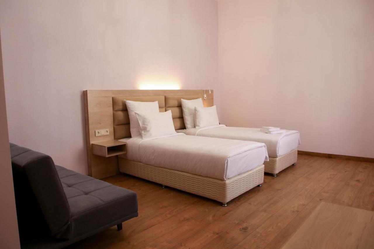 Kuma Hotel Gyumri Exterior photo