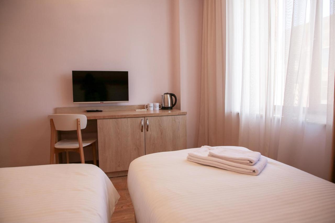 Kuma Hotel Gyumri Exterior photo
